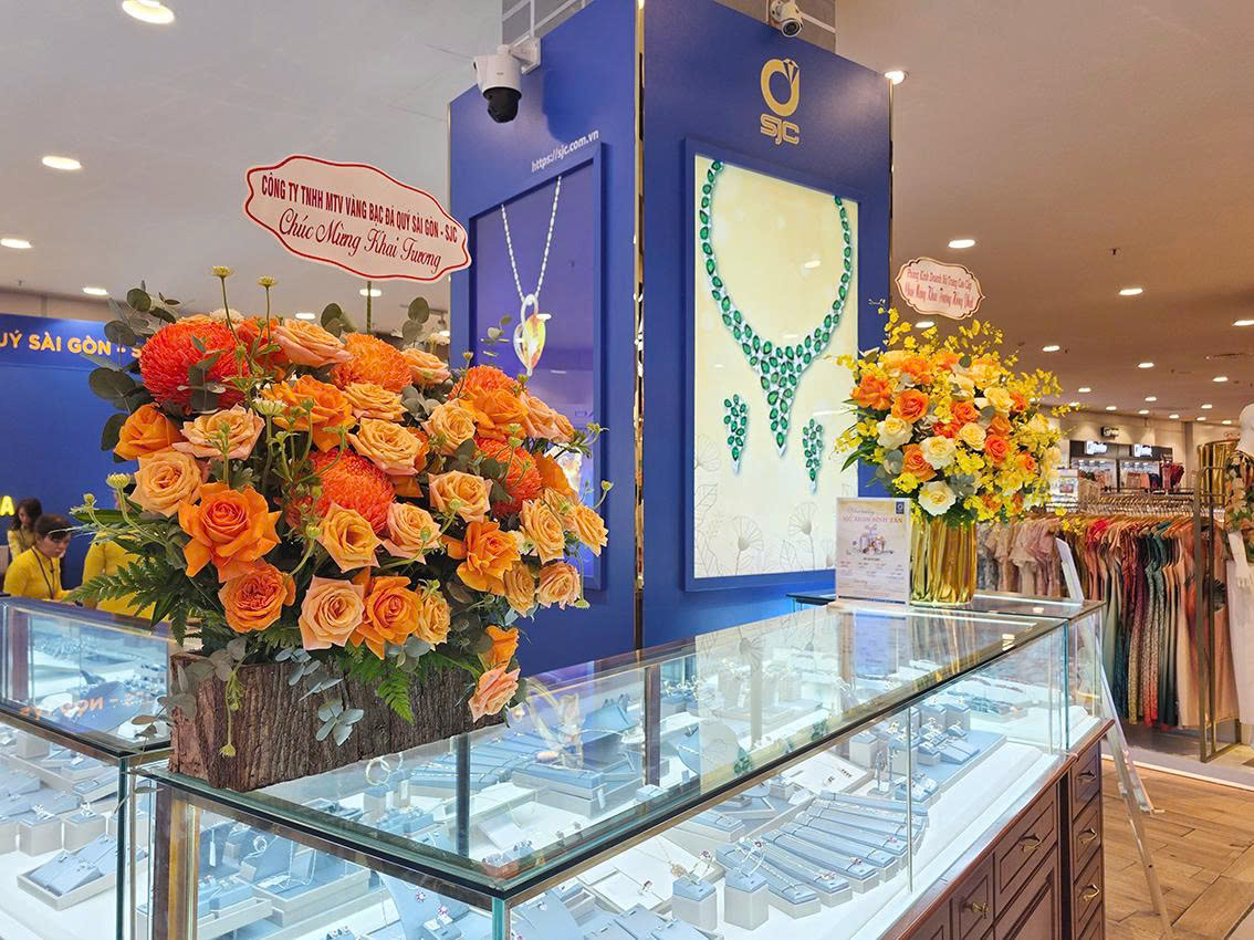 SJC KHAI TRƯƠNG CỬA HÀNG NỮ TRANG MỚI TẠI AEON MALL BÌNH TÂN